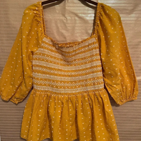 CROWN & IVY~BLOUSE~YELLOW~ NWT~BELK~SM + - Picture 7 of 8